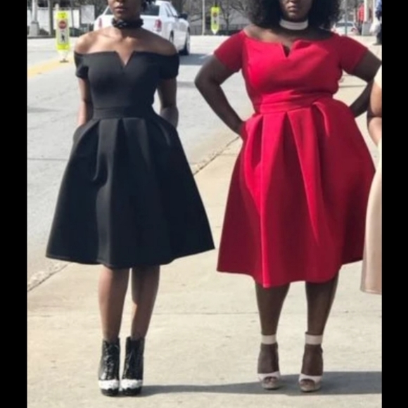 Dresses & Skirts - Skater dress